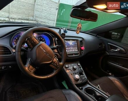 Черный Крайслер 200, объемом двигателя 3.6 л и пробегом 218 тыс. км за 9700 $, фото 3 на Automoto.ua