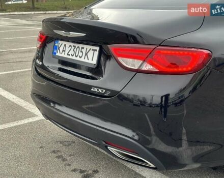 Черный Крайслер 200, объемом двигателя 3.6 л и пробегом 139 тыс. км за 10400 $, фото 12 на Automoto.ua