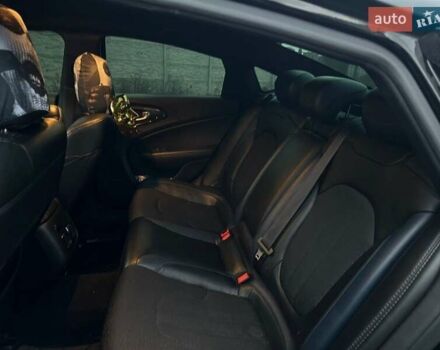 Черный Крайслер 200, объемом двигателя 3.6 л и пробегом 218 тыс. км за 9700 $, фото 4 на Automoto.ua