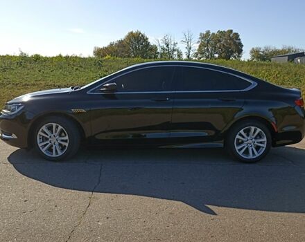 Чорний Крайслер 200, об'ємом двигуна 2.4 л та пробігом 196 тис. км за 10000 $, фото 2 на Automoto.ua