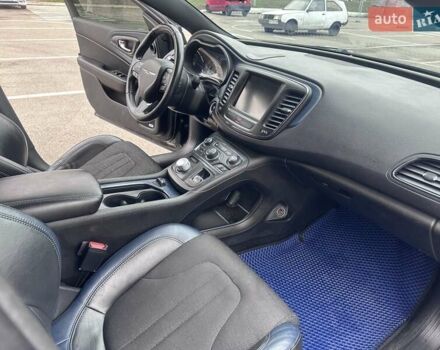 Черный Крайслер 200, объемом двигателя 3.6 л и пробегом 139 тыс. км за 10400 $, фото 15 на Automoto.ua