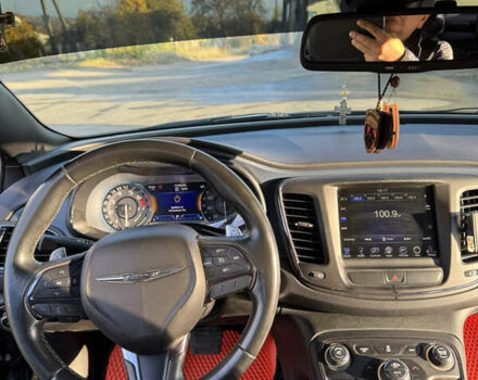 Крайслер 200 2014 в Первомайск на Automoto.ua Черный Крайслер 200, объемом двигателя 2.36 л и пробегом 177 тыс. км за 11000 $, фото 10 на Automoto.ua