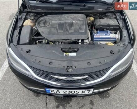 Черный Крайслер 200, объемом двигателя 3.6 л и пробегом 139 тыс. км за 10400 $, фото 28 на Automoto.ua