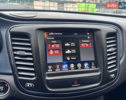 Черный Крайслер 200, объемом двигателя 3.6 л и пробегом 139 тыс. км за 10400 $, фото 21 на Automoto.ua