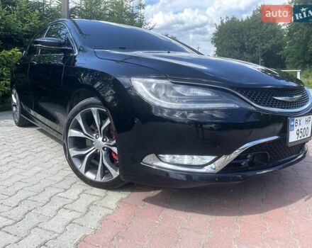 Черный Крайслер 200, объемом двигателя 3.61 л и пробегом 199 тыс. км за 12500 $, фото 7 на Automoto.ua