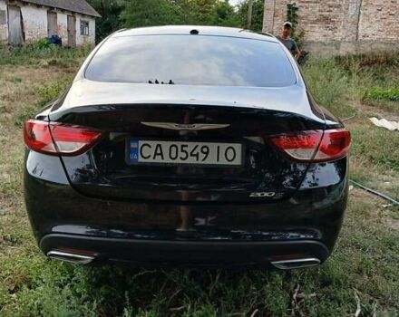 Черный Крайслер 200, объемом двигателя 2.36 л и пробегом 110 тыс. км за 13500 $, фото 1 на Automoto.ua