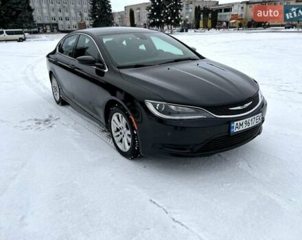 Черный Крайслер 200, объемом двигателя 2.4 л и пробегом 243 тыс. км за 8500 $, фото 5 на Automoto.ua