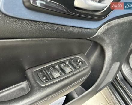 Чорний Крайслер 200, об'ємом двигуна 2.36 л та пробігом 230 тис. км за 9400 $, фото 14 на Automoto.ua