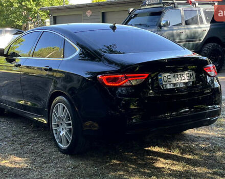 Черный Крайслер 200, объемом двигателя 2.4 л и пробегом 201 тыс. км за 9800 $, фото 5 на Automoto.ua