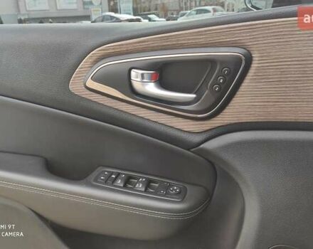 Черный Крайслер 200, объемом двигателя 3.6 л и пробегом 152 тыс. км за 16800 $, фото 6 на Automoto.ua