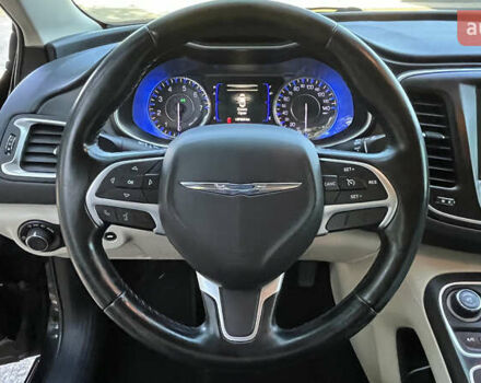 Черный Крайслер 200, объемом двигателя 2.4 л и пробегом 201 тыс. км за 9800 $, фото 29 на Automoto.ua