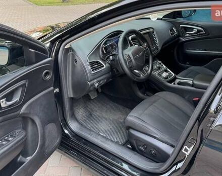Чорний Крайслер 200, об'ємом двигуна 2.36 л та пробігом 123 тис. км за 11300 $, фото 10 на Automoto.ua