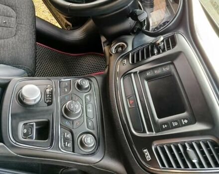 Черный Крайслер 200, объемом двигателя 2.36 л и пробегом 110 тыс. км за 13500 $, фото 10 на Automoto.ua