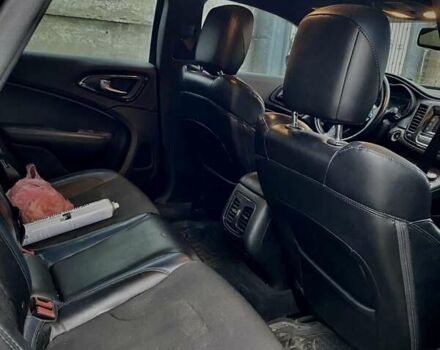 Черный Крайслер 200, объемом двигателя 2.4 л и пробегом 140 тыс. км за 10500 $, фото 3 на Automoto.ua