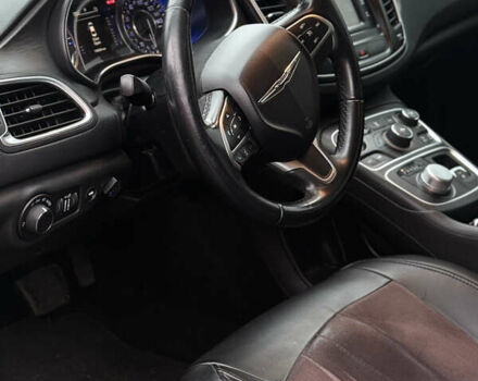 Черный Крайслер 200, объемом двигателя 2.36 л и пробегом 198 тыс. км за 8850 $, фото 8 на Automoto.ua