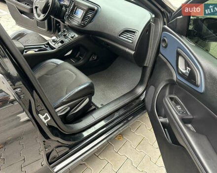 Чорний Крайслер 200, об'ємом двигуна 2.36 л та пробігом 230 тис. км за 9400 $, фото 11 на Automoto.ua
