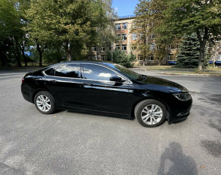Черный Крайслер 200, объемом двигателя 2.4 л и пробегом 98 тыс. км за 9300 $, фото 4 на Automoto.ua