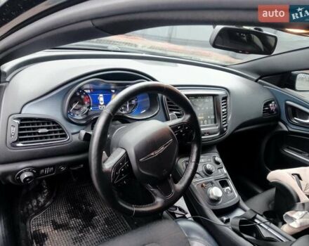 Чорний Крайслер 200, об'ємом двигуна 2.36 л та пробігом 130 тис. км за 12500 $, фото 1 на Automoto.ua