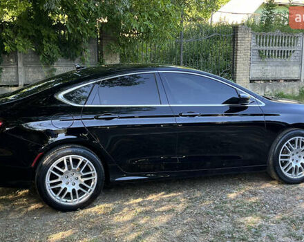 Черный Крайслер 200, объемом двигателя 2.4 л и пробегом 201 тыс. км за 9800 $, фото 13 на Automoto.ua