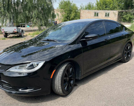 Черный Крайслер 200, объемом двигателя 2.4 л и пробегом 208 тыс. км за 10000 $, фото 2 на Automoto.ua