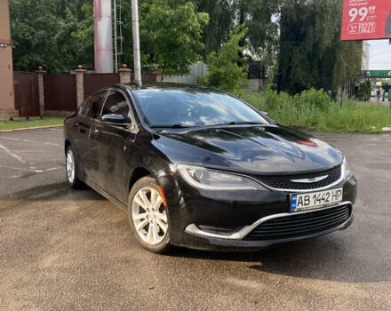 Чорний Крайслер 200, об'ємом двигуна 2.4 л та пробігом 175 тис. км за 10800 $, фото 5 на Automoto.ua