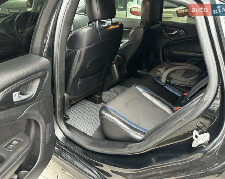 Чорний Крайслер 200, об'ємом двигуна 2.36 л та пробігом 230 тис. км за 9400 $, фото 9 на Automoto.ua