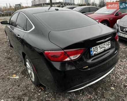 Чорний Крайслер 200, об'ємом двигуна 2.36 л та пробігом 192 тис. км за 9500 $, фото 6 на Automoto.ua