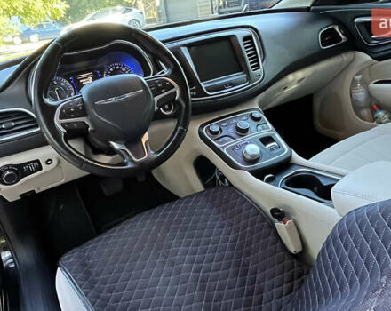 Черный Крайслер 200, объемом двигателя 2.4 л и пробегом 201 тыс. км за 9800 $, фото 23 на Automoto.ua