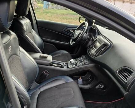 Черный Крайслер 200, объемом двигателя 2.36 л и пробегом 110 тыс. км за 13500 $, фото 9 на Automoto.ua