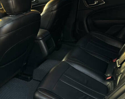 Черный Крайслер 200, объемом двигателя 2.36 л и пробегом 163 тыс. км за 12500 $, фото 9 на Automoto.ua