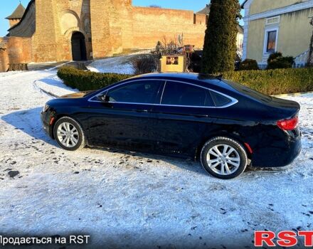 Чорний Крайслер 200, об'ємом двигуна 2.4 л та пробігом 122 тис. км за 10900 $, фото 7 на Automoto.ua