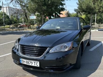 Черный Крайслер 200, объемом двигателя 2.4 л и пробегом 230 тыс. км за 6300 $, фото 1 на Automoto.ua
