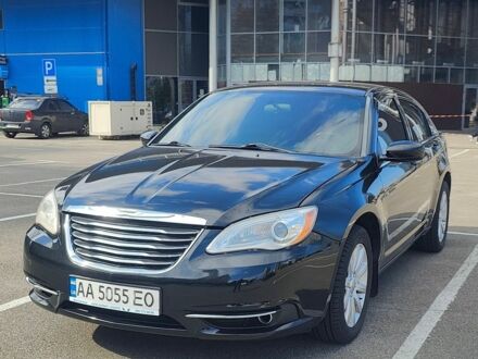 Чорний Крайслер 200, об'ємом двигуна 2.36 л та пробігом 270 тис. км за 5800 $, фото 1 на Automoto.ua
