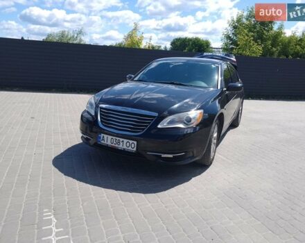 Чорний Крайслер 200, об'ємом двигуна 2.36 л та пробігом 147 тис. км за 9000 $, фото 1 на Automoto.ua