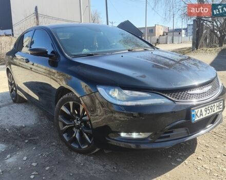 Черный Крайслер 200, объемом двигателя 3.61 л и пробегом 155 тыс. км за 9500 $, фото 1 на Automoto.ua