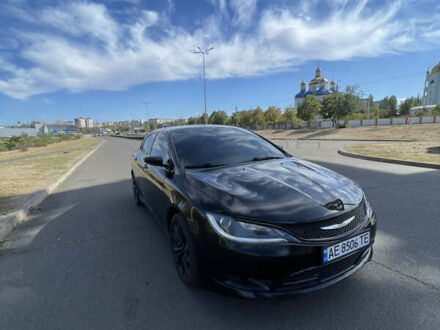 Крайслер 200 2015 в Кривом Роге на Automoto.ua Черный Крайслер 200, объемом двигателя 2.36 л и пробегом 250 тыс. км за 7900 $, фото 1 на Automoto.ua