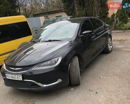 Черный Крайслер 200, объемом двигателя 2.36 л и пробегом 350 тыс. км за 6900 $, фото 1 на Automoto.ua