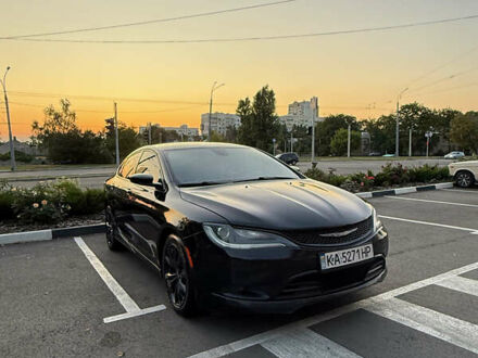 Крайслер 200 2015 у Харкові на Automoto.ua Чорний Крайслер 200, об'ємом двигуна 2.4 л та пробігом 234 тис. км за 9600 $, фото 1 на Automoto.ua