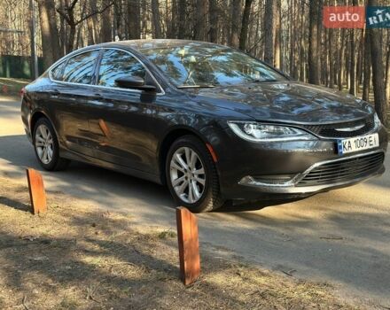 Чорний Крайслер 200, об'ємом двигуна 2.36 л та пробігом 220 тис. км за 8300 $, фото 1 на Automoto.ua