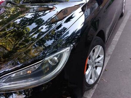 Черный Крайслер 200, объемом двигателя 2.4 л и пробегом 216 тыс. км за 9800 $, фото 1 на Automoto.ua