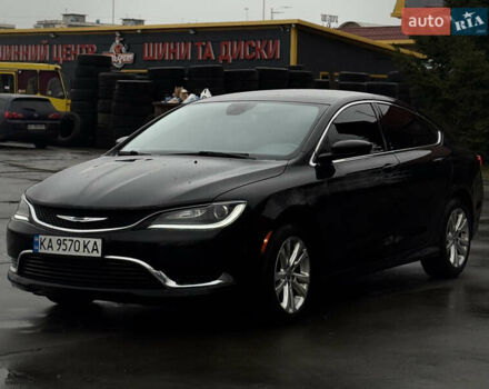 Черный Крайслер 200, объемом двигателя 2.36 л и пробегом 198 тыс. км за 8850 $, фото 1 на Automoto.ua