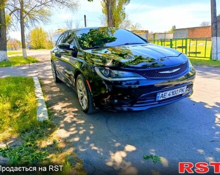 Черный Крайслер 200, объемом двигателя 3.6 л и пробегом 175 тыс. км за 11800 $, фото 1 на Automoto.ua