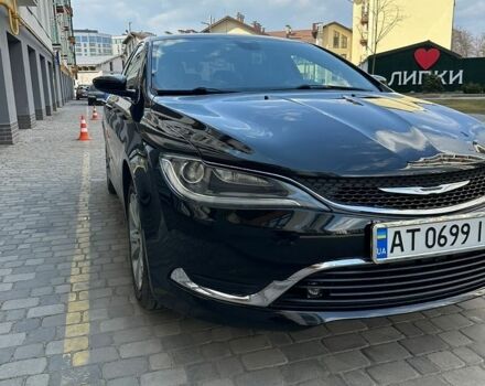 Черный Крайслер 200, объемом двигателя 2.36 л и пробегом 180 тыс. км за 9500 $, фото 1 на Automoto.ua