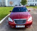 Красный Крайслер 200, объемом двигателя 2.4 л и пробегом 320 тыс. км за 7500 $, фото 1 на Automoto.ua