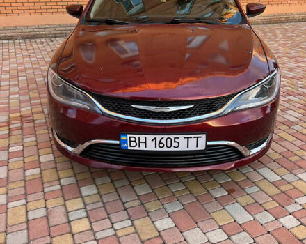 Красный Крайслер 200, объемом двигателя 2.36 л и пробегом 175 тыс. км за 7500 $, фото 1 на Automoto.ua