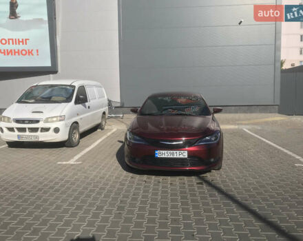 Красный Крайслер 200, объемом двигателя 2.4 л и пробегом 200 тыс. км за 9000 $, фото 2 на Automoto.ua