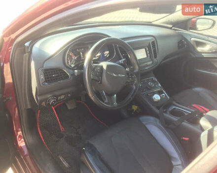 Красный Крайслер 200, объемом двигателя 2.4 л и пробегом 200 тыс. км за 9000 $, фото 12 на Automoto.ua