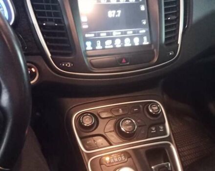 Червоний Крайслер 200, об'ємом двигуна 3.6 л та пробігом 118 тис. км за 10900 $, фото 17 на Automoto.ua