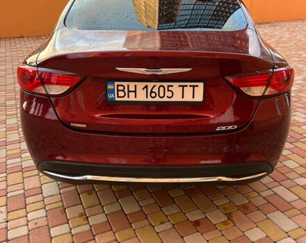 Красный Крайслер 200, объемом двигателя 2.36 л и пробегом 175 тыс. км за 7500 $, фото 4 на Automoto.ua