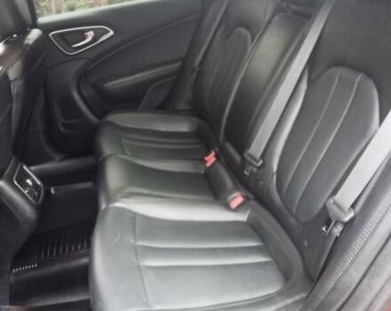 Червоний Крайслер 200, об'ємом двигуна 3.6 л та пробігом 118 тис. км за 10900 $, фото 13 на Automoto.ua